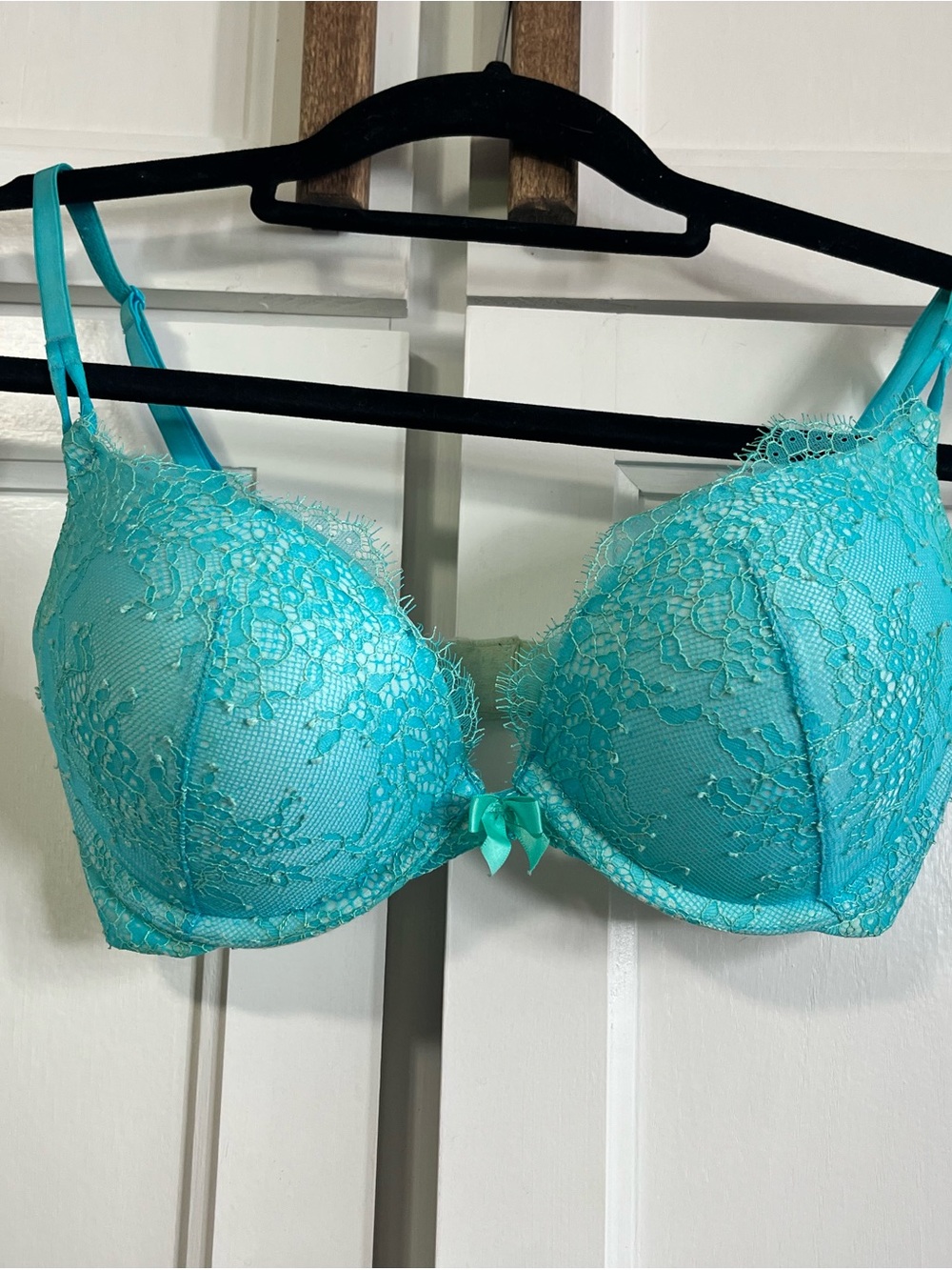 Victoria's Secret Teal Lace Push-Up Bra